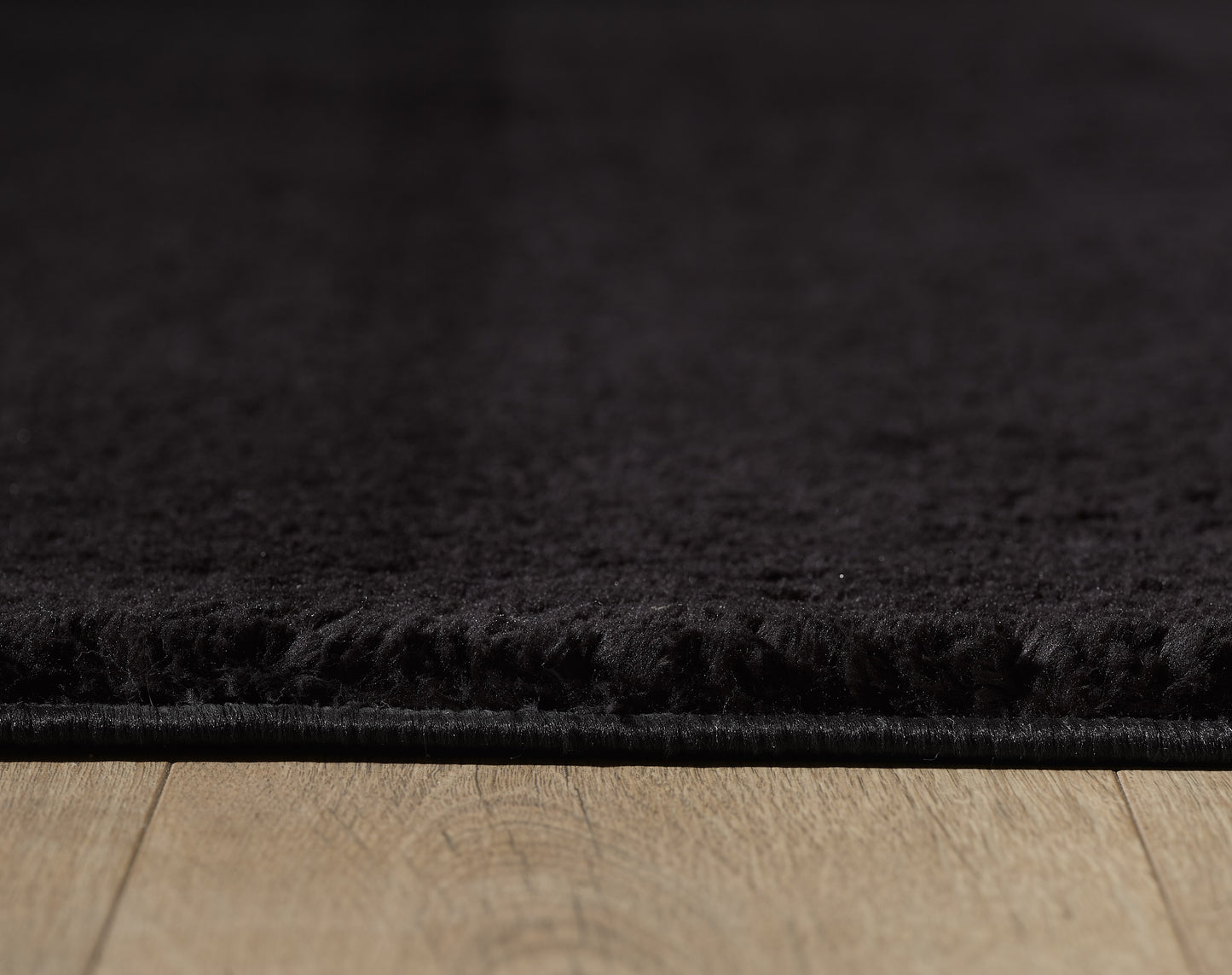 Cuddly 2600 black Plüschteppich kuschelig & weich