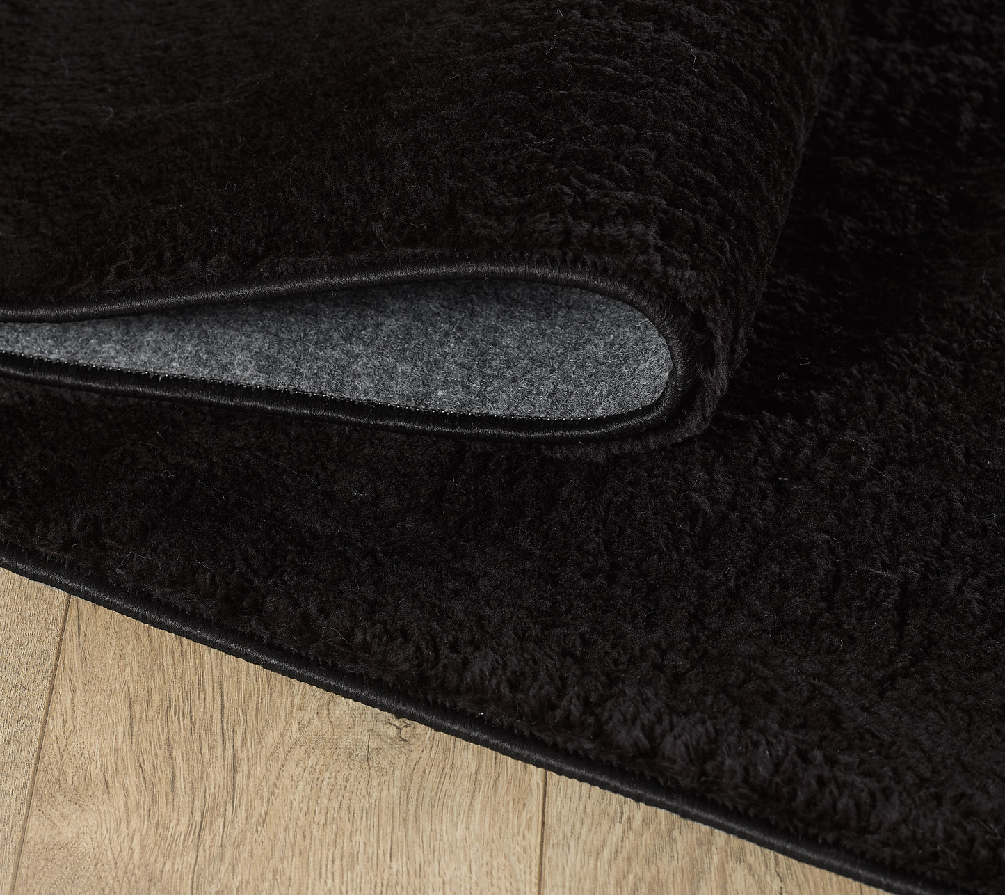 Cuddly 2600 black Plüschteppich kuschelig & weich