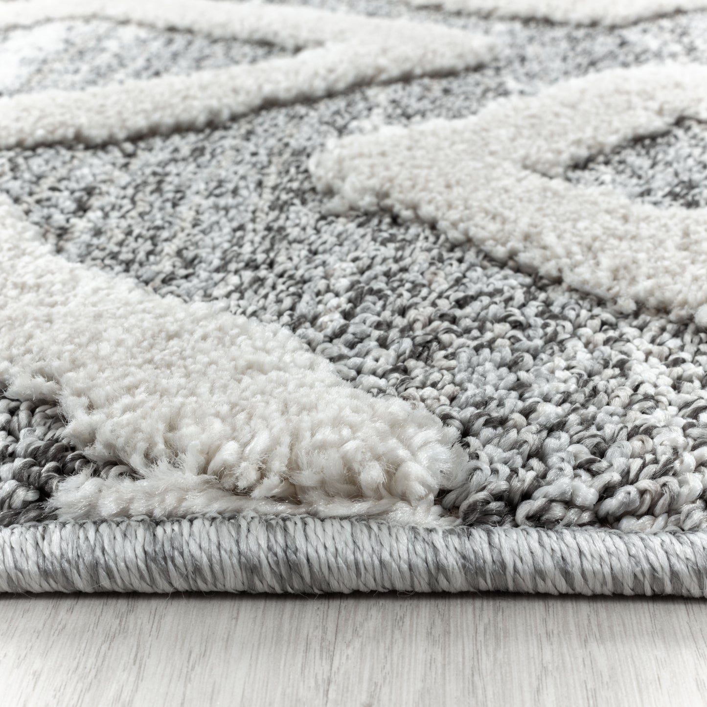 Pia 4704 grau hochwertiger moderner Designer Teppich