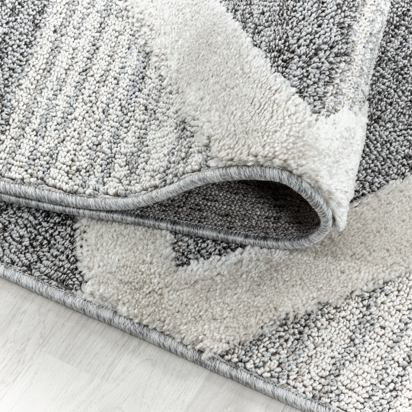 Pia 4709 grau hochwertiger moderner Designer Teppich