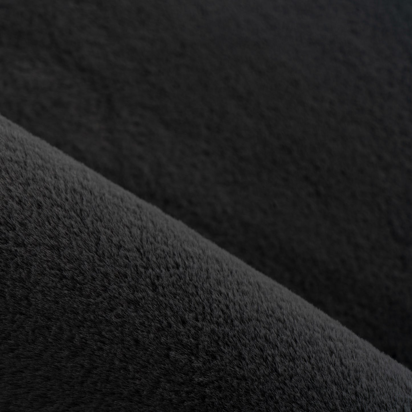Cuddly 5100 black Plüsch Teppich einfarbig pflegeleicht
