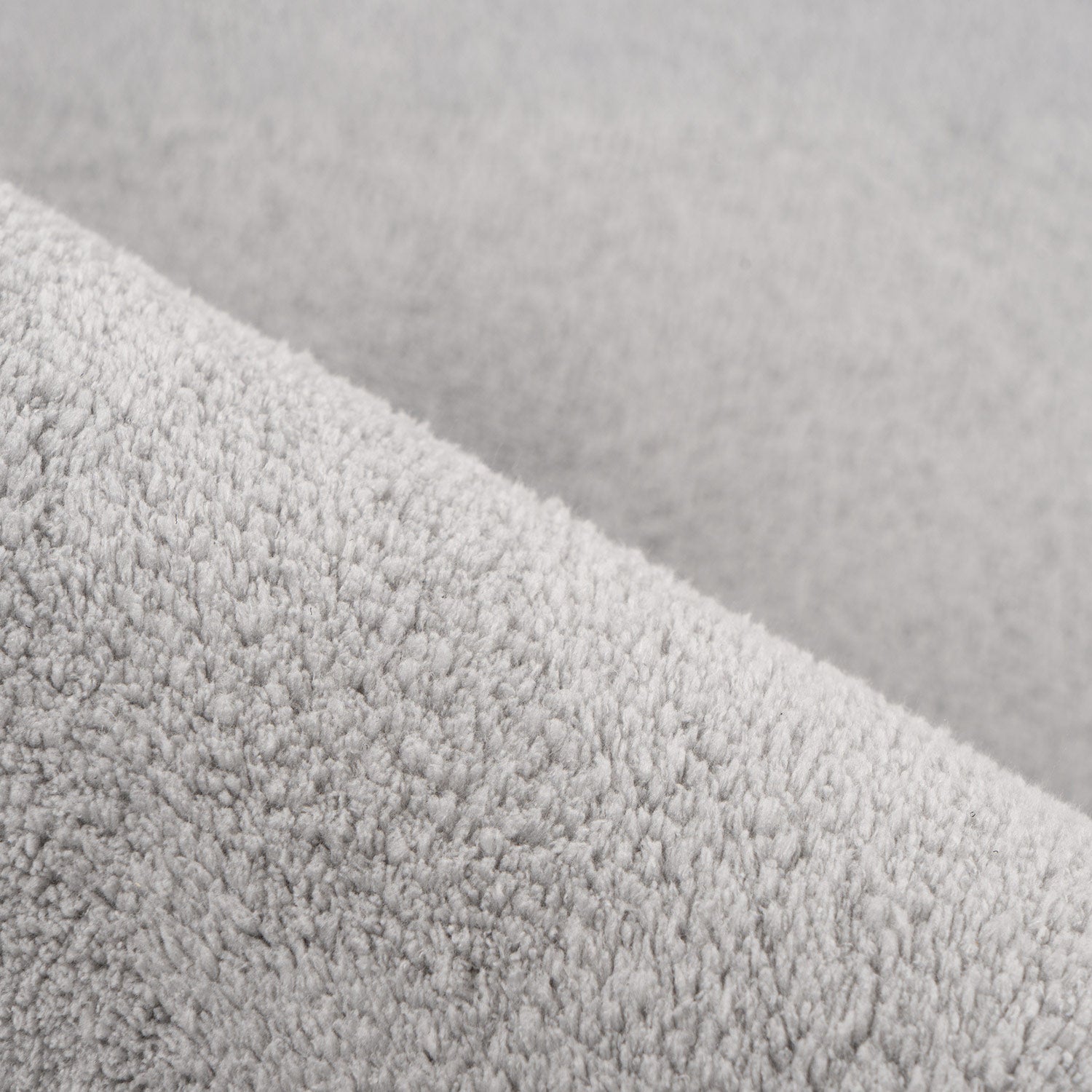 Lara 200 hellgrau, waschbarer Teppich, Soft-Touch-Flor