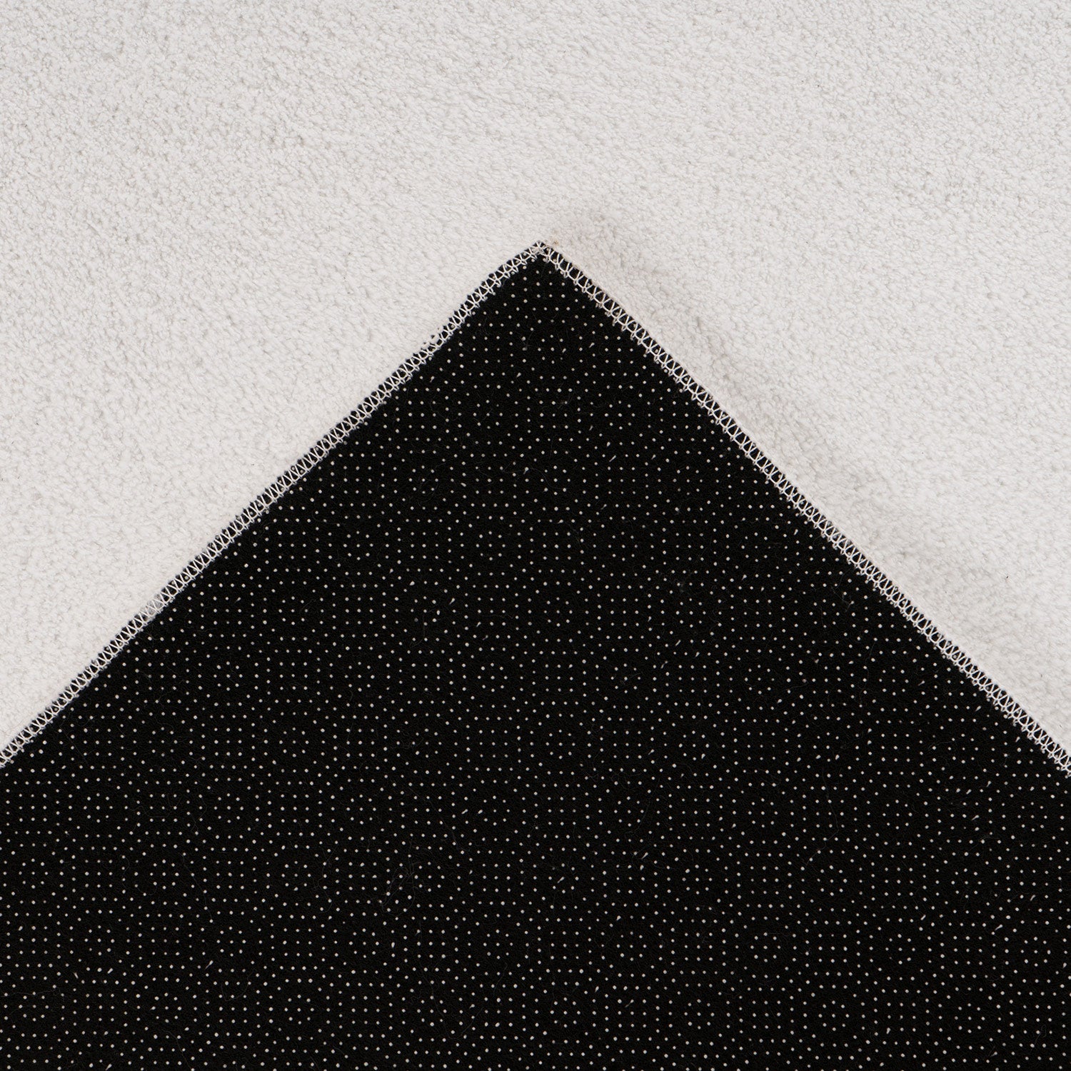 Lara 200 weiß, waschbarer Teppich, Soft-Touch-Flor