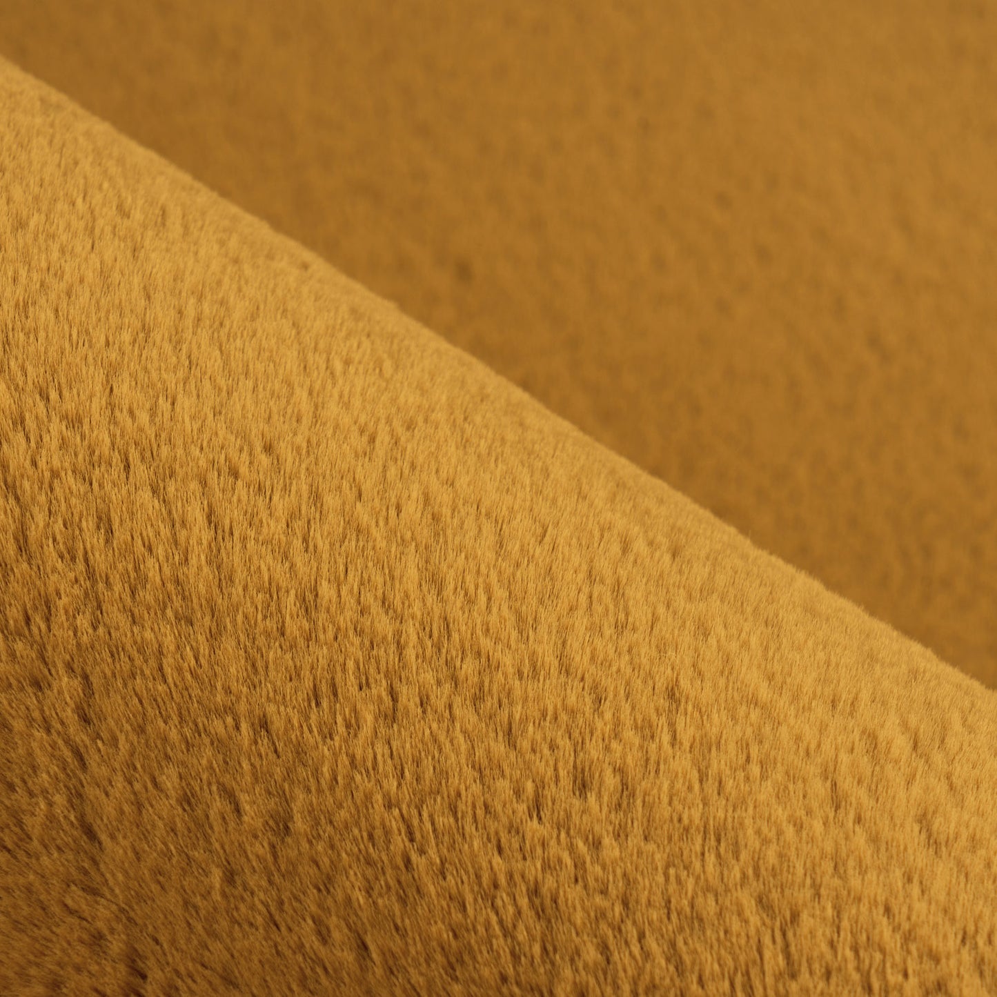 Soft 400 amber Plüschteppich kuchelig & weich